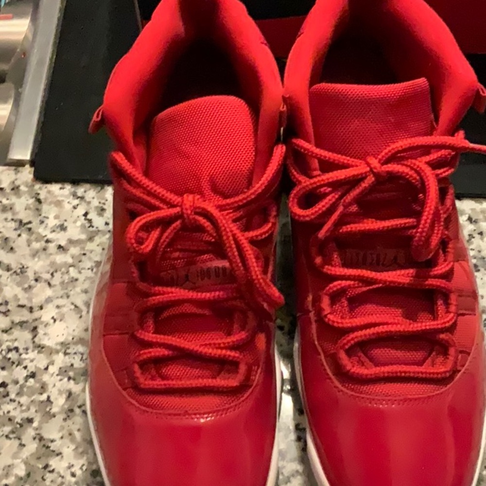 Jordan 11 win like 96 used side 12.5